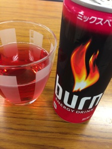 burn-energy-drinkのミックスベリーレビューと感想